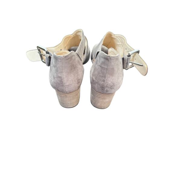 NINE WEST Groovy Go Suede Block Heels Cutout & Buckle Gray Taupe Greige Size 8 - Picture 7 of 10